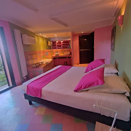Rose Opale, 9 Couple Only Au Village Naturiste Riad