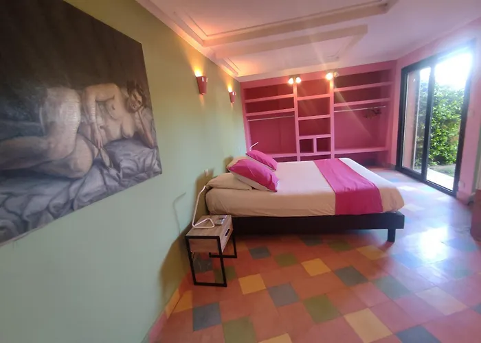 Rose Opale, 9 Couple Only Au Village Naturiste